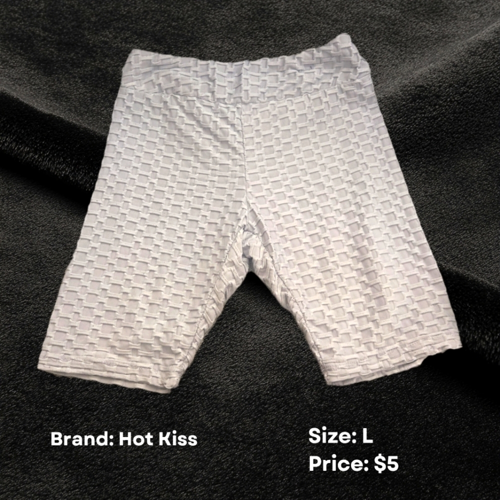 Hot Kiss Textured Shorts in Gray